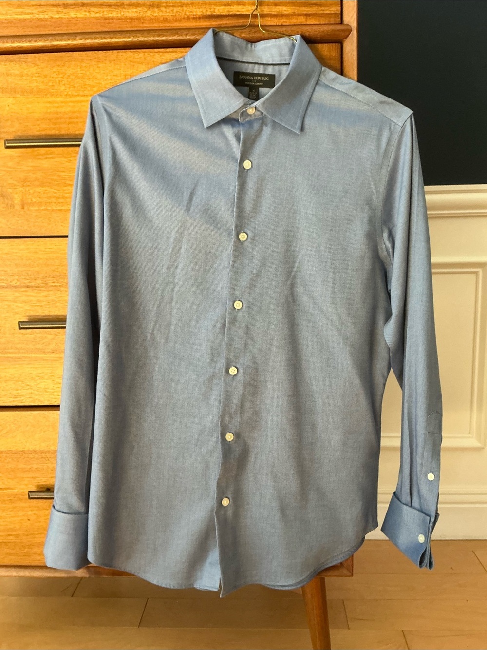 Banana Republic Men's Light Blue Dress Shirt